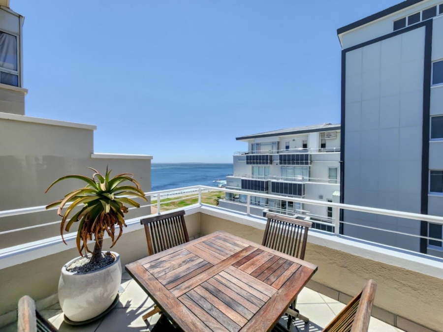 To Let 2 Bedroom Property for Rent in Sea Point Western Cape